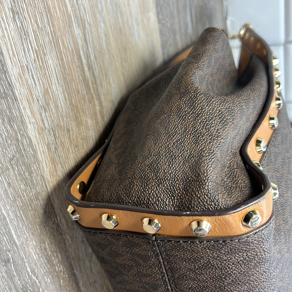 Michael Kors studded shoulder bag - Picture 5 of 6